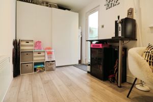 Photo 8- click for photo gallery